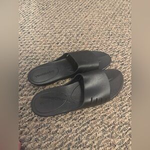 Women’s Spa Shoes- Slides